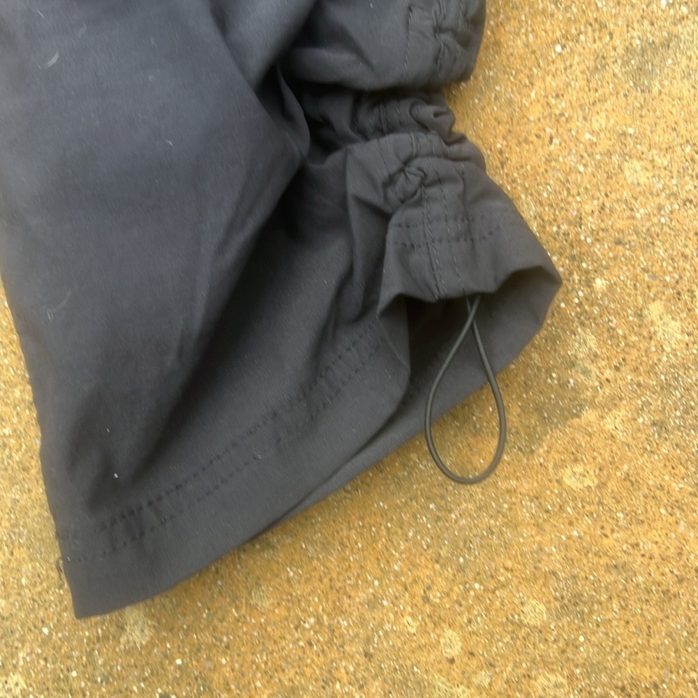 Eddie Bauer Women's Rainier Black Capri Waterproof Pant Size 12 - Picture 4 of 9